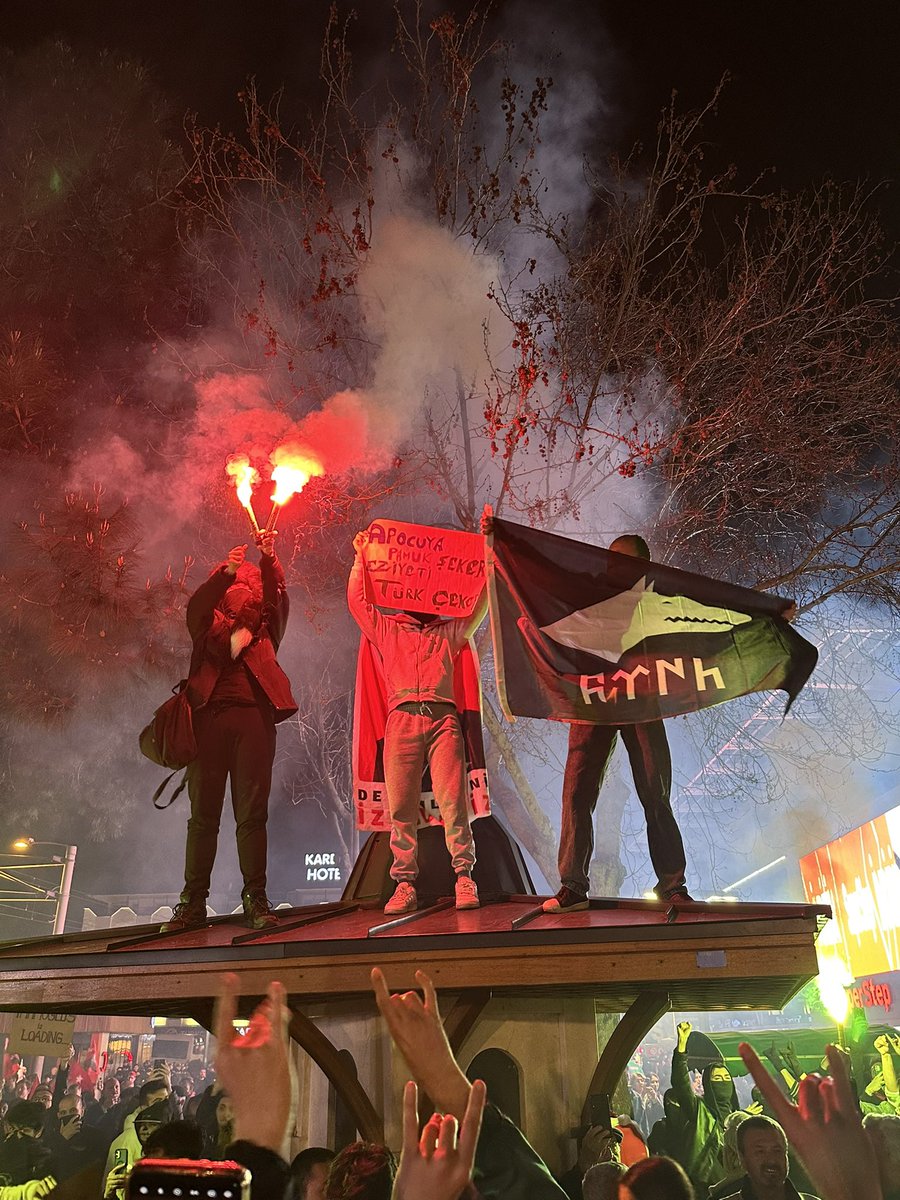 XHulagu8's tweet photo. 📍 Bursa Kent Meydanı Anlık

BOZKURTLAR DİRİLİYOR.. 🐺 https://t.co/rgh8anUYp1