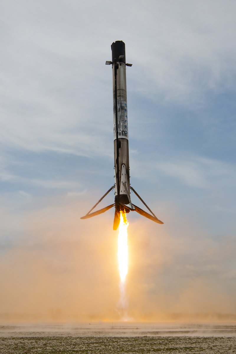 Falcon 9 lifts off from pad 40 and returns to LZ-1 in Florida