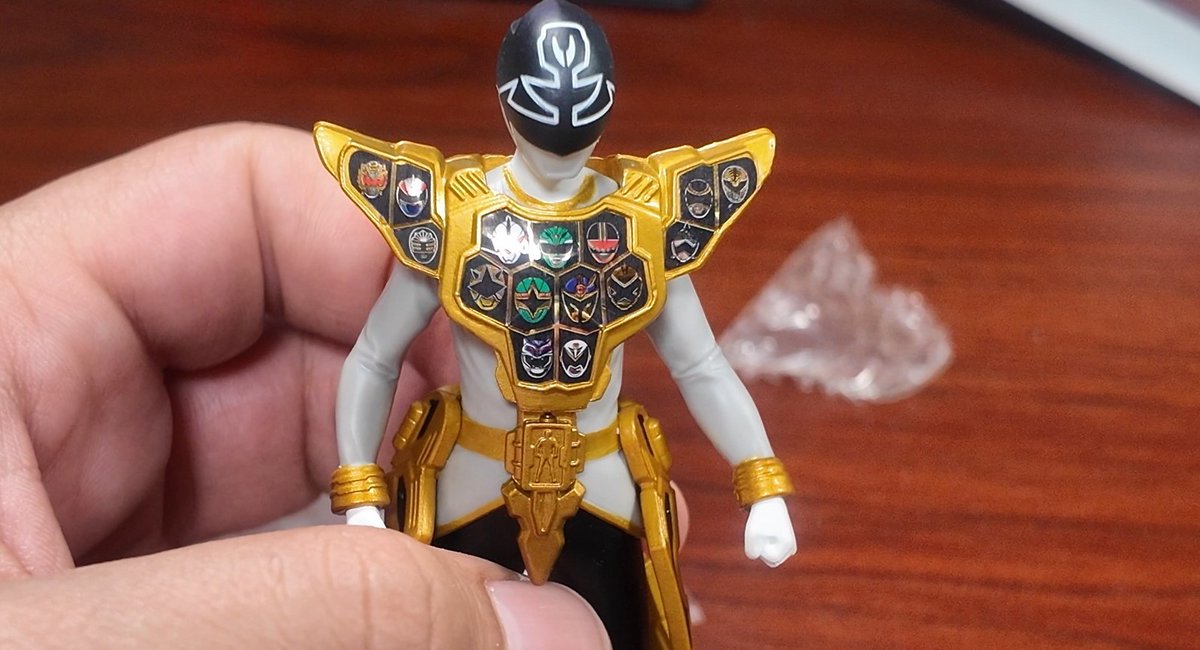 Desde Un Juego que lo encontre a 30 veces mas barato, una pelota de Captain Tsubasa, Un accesorio que no veia para la gameboy hasta un Power Ragnger que se comio a todos los demas jaja. Todo eso en este ultimo video:
LINK: youtu.be/g4N66j5ANJA