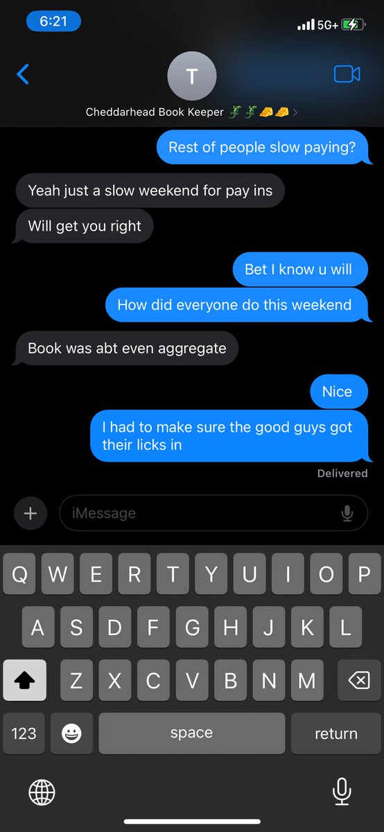 LilCargoLocks's tweet photo. Good guys on top. Had to sit the bookie down and make sure I’m paid by Tuesday or else I might cook his ass again this weekend🔥 #walterclaytonjr https://t.co/Ghkgk4eQiX
