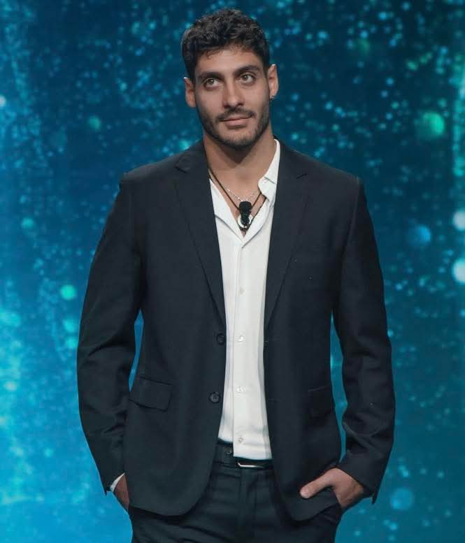 RoccoDoll's tweet photo. Che schifo #grandefratello
Rimane Lollo e 6 donne...che ridere 🤡🤡🤡🤡Avete rubato il prima finalista a Javier 🤬🤬🤬

#javi7 #helevier #heleners #teamiago #granderatello #tommavi https://t.co/xz6Jrvz1CP