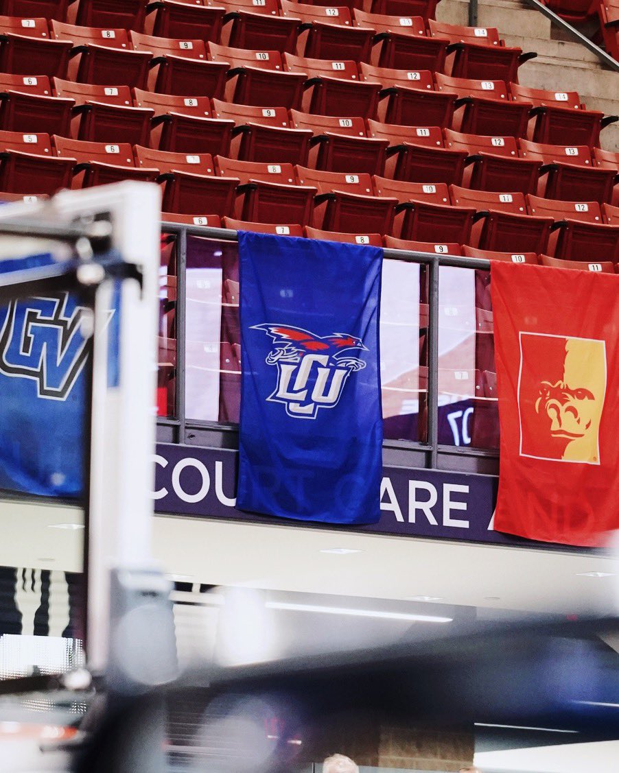 LCUedu's tweet image. Ready to roll in Pittsburgh!😎👌
#EliteEight #LadyChaps

Watch: 7:30 PM- ESPN+
Listen: 7:00 PM- chapradio.com
@LCUCHAPS