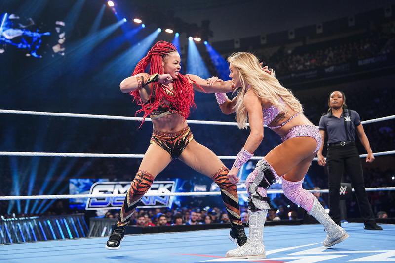 nogimmickgear's tweet image. Relentless. 
The gorgeous @TheVibeBri looked fierce last week!!!
🤎🖤💛🖤🤎
#wwe @wwe #bfab