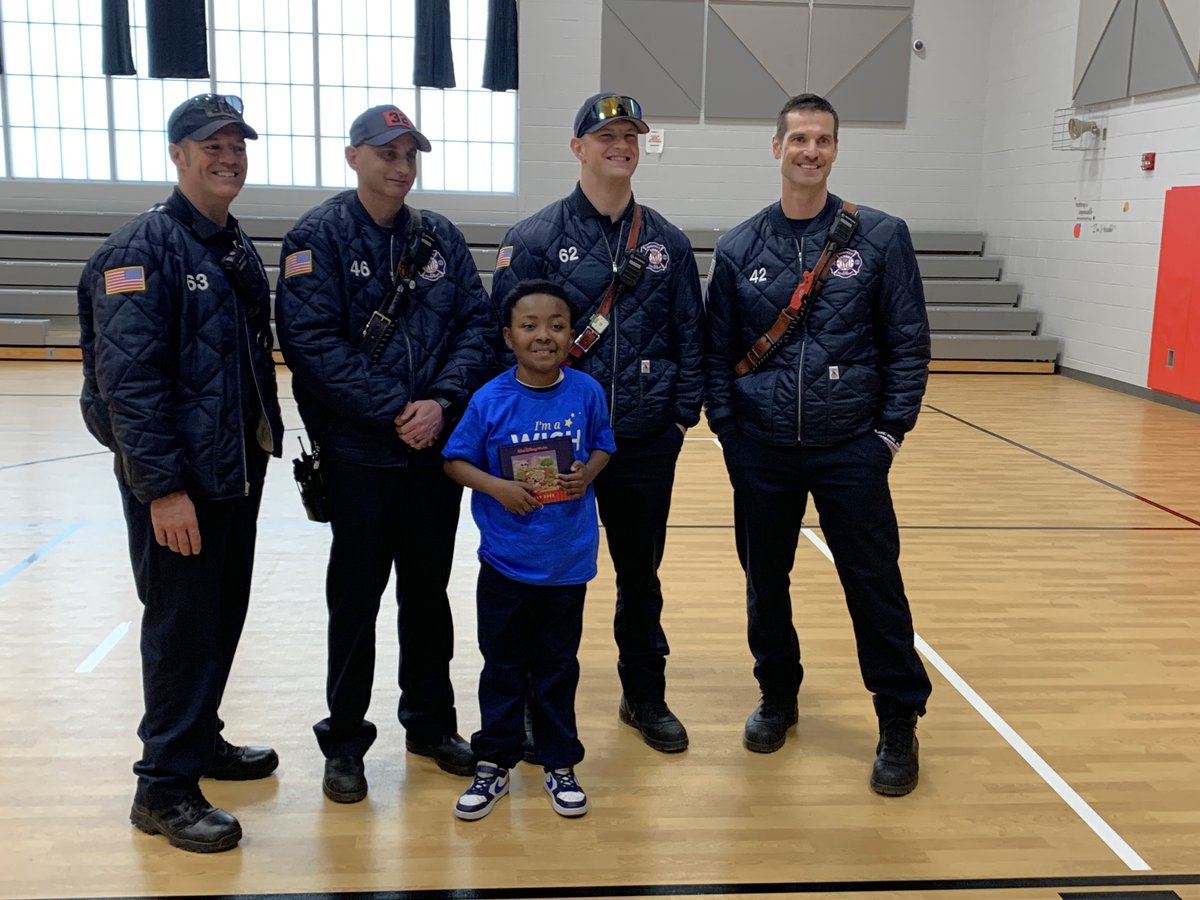 Fairfield City Schools (@fcsdnews) on Twitter photo Rowen Blackmon's wish came true today thanks to a surprise visit from the Make-A-Wish Foundation! The 3rd grader <a href="/fcsdcompass/">Asha Lambert</a> is going to Disney World! Since birth, Rowen has had a congenital heart defect. His mom describes it best by saying "Rowen has a special heart."♥️ Rowen Blackmon's wish came true today thanks to a surprise visit from the Make-A-Wish Foundation! The 3rd grader <a href="/fcsdcompass/">Asha Lambert</a> is going to Disney World! Since birth, Rowen has had a congenital heart defect. His mom describes it best by saying "Rowen has a special heart."♥️