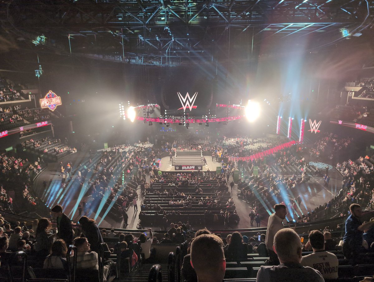 #WWERaw