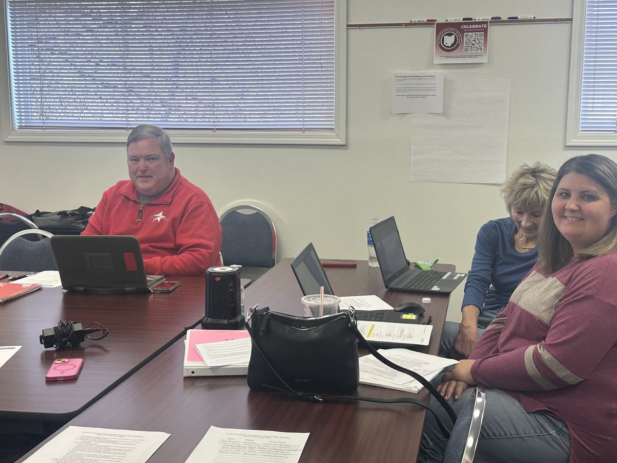 State and federal coordinators from across the region gathered at the Hopewell Center for a meaningful day of collaboration and planning. The meeting was led by SST 14 Consultant Greg Barlow, who facilitated valuable discussions to support districts and enhance student services.