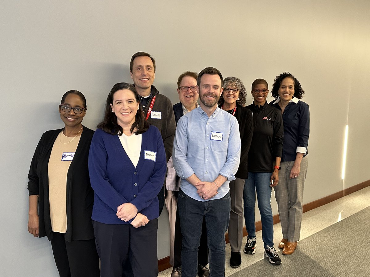 Neighborhood Legal Services Program (@nlsp_dc) on Twitter photo This past weekend, NLSP’s Executive Director Karen Newton Cole participated in the DC Bar Board of Governors Day at the <a href="/DCBarProBono/">D.C. Bar Pro Bono Center</a> Center's Advice & Referral Clinic, providing legal advice to DC residents on various civil legal issues that they might need assistance with. This past weekend, NLSP’s Executive Director Karen Newton Cole participated in the DC Bar Board of Governors Day at the <a href="/DCBarProBono/">D.C. Bar Pro Bono Center</a> Center's Advice & Referral Clinic, providing legal advice to DC residents on various civil legal issues that they might need assistance with.