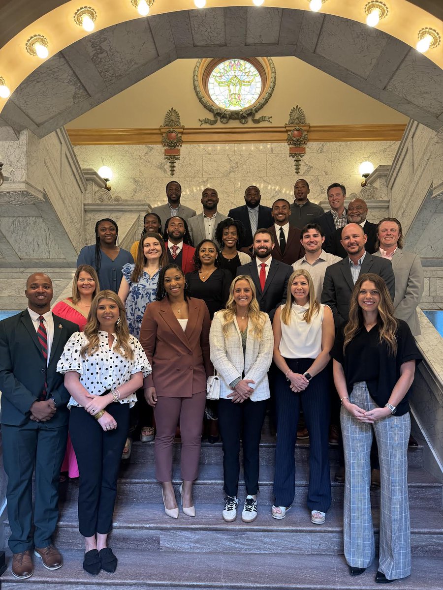 DrHunterTaylor's tweet image. Session #8 at the Mississippi State Capitol. #Tomorrow25