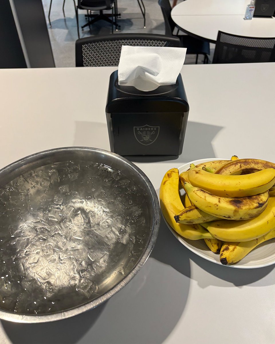 Las Vegas Raiders tweet media