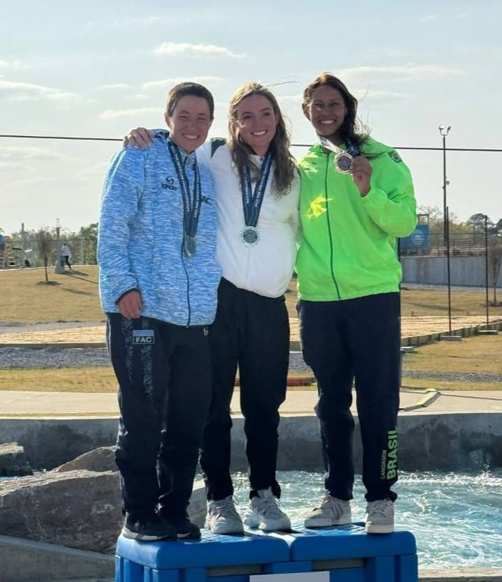 kleidoscopiomx's tweet photo. Sofia Reinoso, olímpica en París 2024, con 4 medallas; oro en kayak cross senior, dos de plata en time trial senior y canotaje slalom senior, así como un bronce en kayak cross ICF ranking race, en el Campeonato Panamericano en Montgomery, Alabama, EU. https://t.co/dTD899aQJe