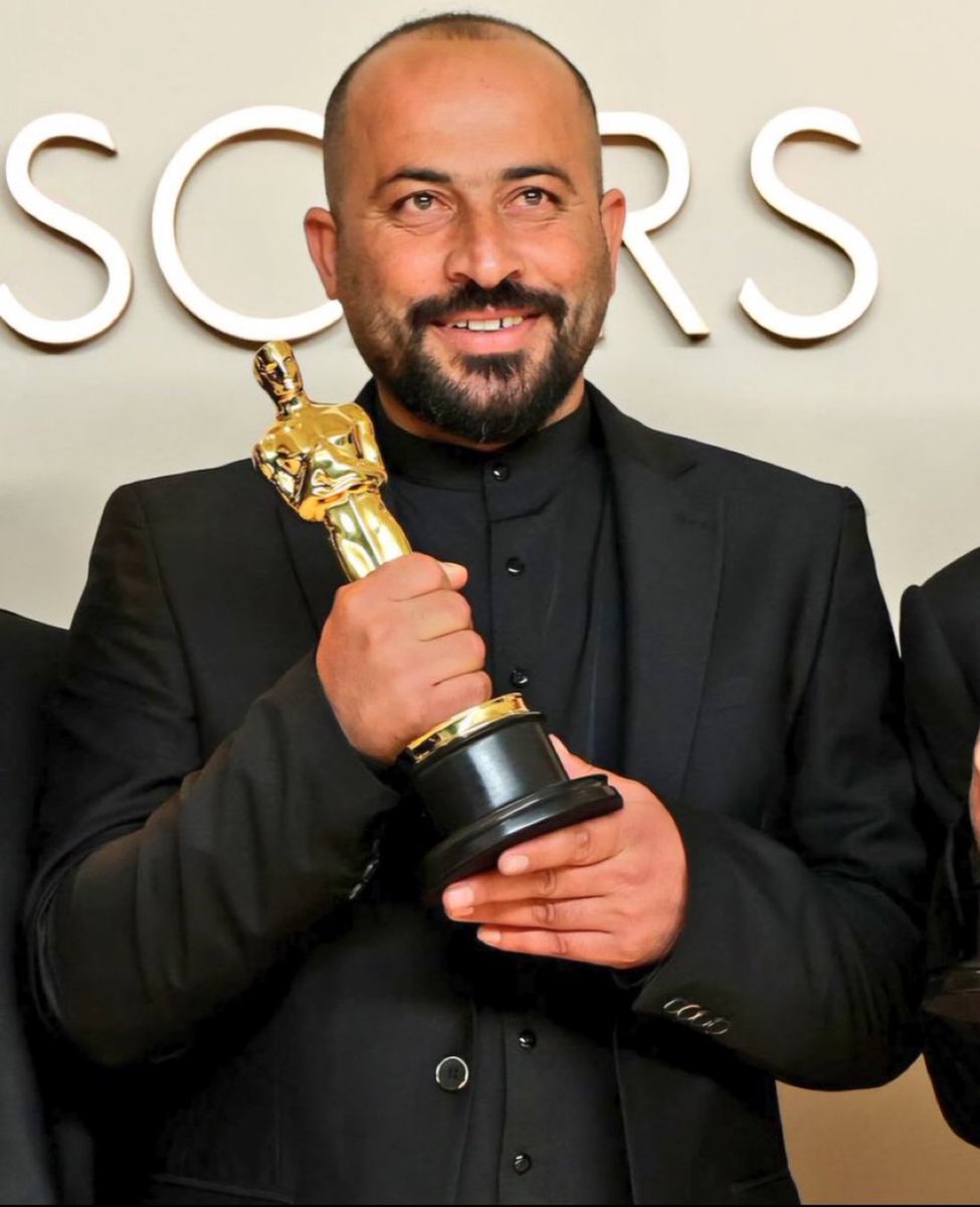 BREAKING: DIRECTOR OF ‘NO OTHER LAND’ BEATEN AND ABDUCTED 

A group of Israelis just LYNCHED Hamdan Ballal, Director of the Oscar winning movie "No Other Land."

Soldiers INVADED the ambulance he called and TOOK him.

This is what the scum state of lsraeI does to truth-tellers