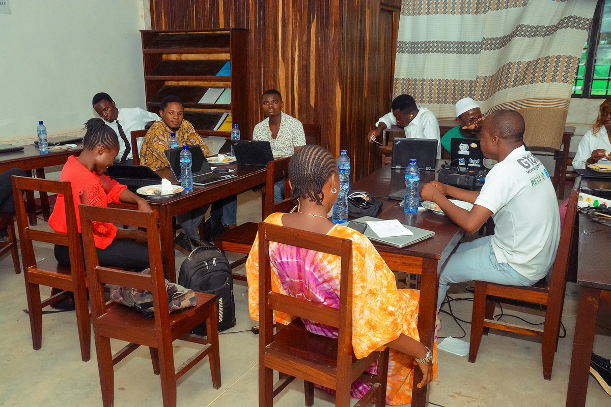 NAembe24808's tweet photo. Dans le cadre du mois international de la contribution francophone, une série d’ateliers et d'événements organisée à travers la francophonie pendant le mois de Mars.

Bravoure l'équipe.

@WikimediaRDC https://t.co/Ph7AppmV3J