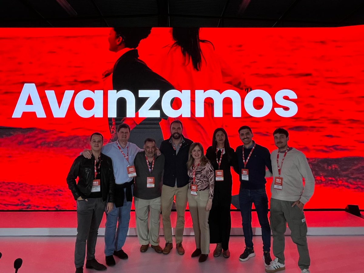 Repasando el intenso Congreso del fin de semana, energía, cariño, esfuerzo de mucha gente para que todo saliera perfecto (mil gracias <a href="/psoegc/">PSOE de Gran Canaria</a>). La magia de que un acto tan público sea a la vez íntimo y emotivo. Hay proyecto, hay referentes. Enhorabuena <a href="/chanofranquis/">Chano Franquis</a> Avanzamos 🌹