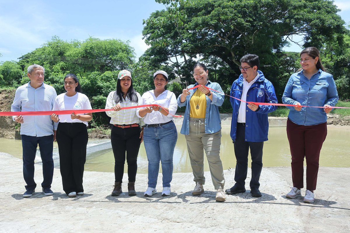 ESPOL (@espol) on Twitter photo El Sistema de Río – Acuífero de Manglaralto, trabajado en conjunto por profesionales de <a href="/Cipatespol/">CIPAT ESPOL</a>, Junta Administradora de Agua Potable Regional Manglaralto e investigadores de la UPSE fue reconocido como Sitio Demostrativo de Ecohidrología (SDE) de la Unesco. Uno de los 63 SDE El Sistema de Río – Acuífero de Manglaralto, trabajado en conjunto por profesionales de <a href="/Cipatespol/">CIPAT ESPOL</a>, Junta Administradora de Agua Potable Regional Manglaralto e investigadores de la UPSE fue reconocido como Sitio Demostrativo de Ecohidrología (SDE) de la Unesco. Uno de los 63 SDE