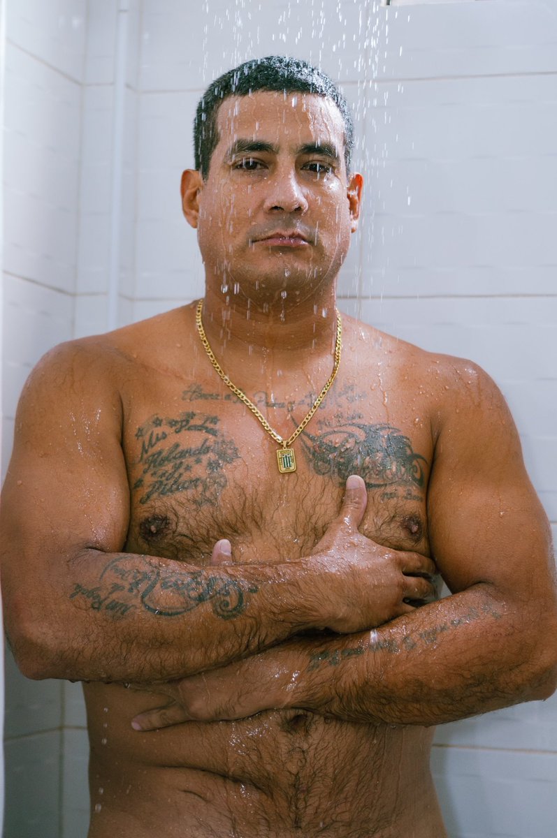 Choloz.pe tweet media