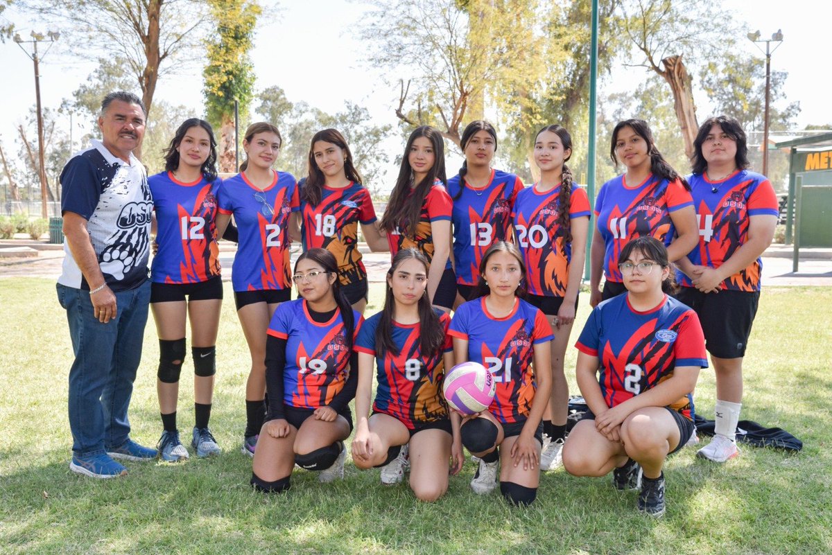 FeelingMx's tweet photo. 🏆⚽ Destaca Cobach en el tercer encuentro deportivo intersubsistemas de educación media superior 2025.
https://t.co/EyXROL0FKs 

📻  🎧🎙️En https://t.co/fiDfCDz35Q 🤍
 📀 tú haces la programación.

Pioneros en formato digital y transmedia

🇲🇽📰 México en #PrimerasPlanas: Un país entre fosas, shows judiciales y una prensa dividida.
https://t.co/MbM4Lhm7eb

📈💰 Indicadores Económicos en el México de hoy 24 de Marzo de 2025 | VIDEO.
https://t.co/yhdTX2SWf4

🇺🇸❄️ La Casa Blanca anuncia envío de delegación a Groenlandia y desata furia en la isla.
https://t.co/QraOicq66Y

🏗️🌆 Destinarán 600 hectáreas para las obras de Ciudad Jatay en Ensenada.
https://t.co/K8hozrCfR8

🎤❤️ Shakira se entrega hasta las lágrimas al público mexicano en el tercero de sus siete sold outs en CDMX.
https://t.co/byhpqh22Rq

🇺🇸⚖️ Decisiones de Trump empujan hacia una crisis constitucional.
https://t.co/YiFA0GwE5f

⚖️🗳️ Vicecoordinadora de Morena anuncia voto contra desechar desafuero de Cuauhtémoc Blanco en pleno de Diputados.
https://t.co/ALaYAcxIvP

🚔🔫 Secretario de Seguridad de Tulum asesinado a tiros había sido amenazado en 2023 por el CJNG.
https://t.co/CojqufbNNX

💰🔍 PAN pide investigar presunto financiamiento ilegal de Andrea Chávez; acusa a la senadora de actos anticipados de campaña.
https://t.co/M4EKWgSm4N

📡🌍 ¿Adiós a Starlink? Esta es la propuesta de Google que desafía el internet satelital.
https://t.co/ptuVqVoJmn

⚽📊 Realiza Inmudere monitoreo de presión en ligas de veteranos.
https://t.co/oRjI3gwyIg

🇺🇸⛽ Trump dice que cualquier país que compre petróleo a Venezuela se enfrentará a un arancel del 25%.
https://t.co/RfXU8JoVKL

🛂🇺🇸 Trump está cambiando las reglas y ahora va por turistas con visa e inmigrantes legales en Estados Unidos: ¿Qué debes considerar si viajas a EU?
https://t.co/Fr9mQ1najH

⚖️🚨 Gabriela Jiménez, de Morena, rechaza carpetazo a desafuero de Cuauhtémoc Blanco; se suma a diputadas que exigen congruencia.
https://t.co/xVDZ2X0xKh

📱🎙️ El día que un estudio hecho en México demostró cómo los celulares pueden escuchar conversaciones, incluso apagados.
https://t.co/2Y2jURfPqF

⚠️🗑️ Google acaba de liarla como nunca antes: ha borrado datos de tu cuenta que no vas a poder recuperar nunca.
https://t.co/hCW3kZ76IO

🧬🧠 Científicos hallan en el ADN femenino una posible clave genética contra el deterioro cognitivo: genes dormidos del cromosoma X se reactivan en la vejez.
https://t.co/q6voNIBl6S

📺📢 "Adolescencia": las radicales medidas que pide el escritor de la serie para evitar "que los niños lastimen a las niñas y se lastimen a ellos mismos".
https://t.co/EHXDimD7TX

😢🎭 Doble de Shakira llora porque no le permitieron imitar a la cantante al acompañarla al escenario.
https://t.co/3TUdni0bHn

#NewsletterUpdates #feelingmx #laestacióndelamor #bajacalifornia #Mexico