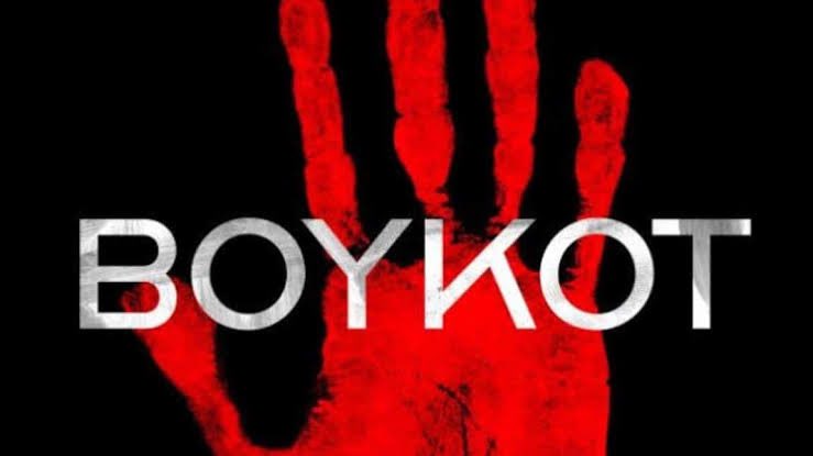 Özgür Özel’in açıkladığı #BOYKOT listesi;
 
1- EspressoLab
2- D&amp;R
3- idefix
4- Demirören AVM
5- Kilim
6- Ülker
7- Türk Petrol
8- Trt
9- TGRT
10- İhlas Ev Aletleri
11- Milli Piyango, Misli, iddaa
12- Milangaz Likitgaz
13- Ets Tur
14- CnnTürk - Demirören Medya