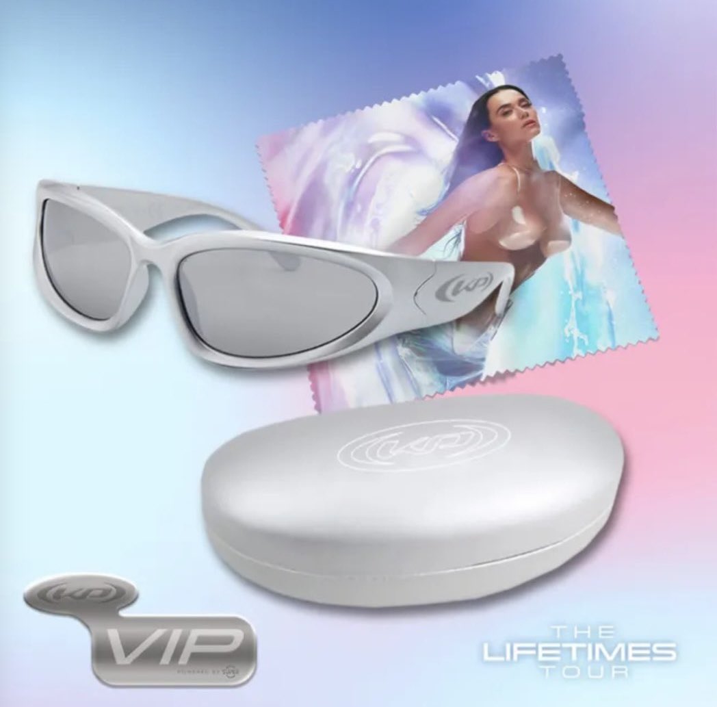 New exclusive merch items are now available for The Lifetimes Tour