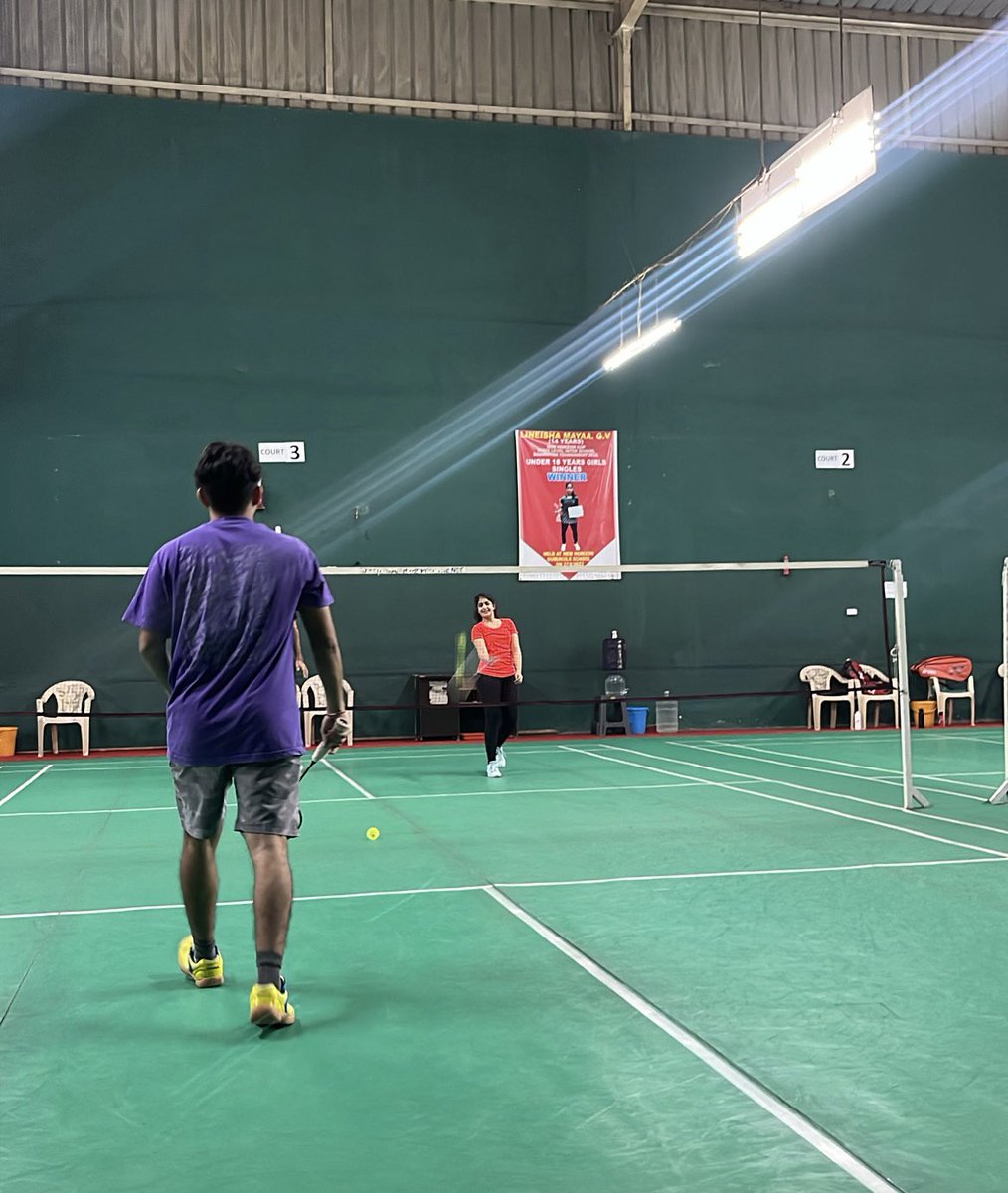 Intense 2 hour midnight badminton 🏸session w @mohitk07_ <a href="/akshat_io/">akshat srivastava</a> <a href="/Mayan_without_k/">Mayan sachan</a>