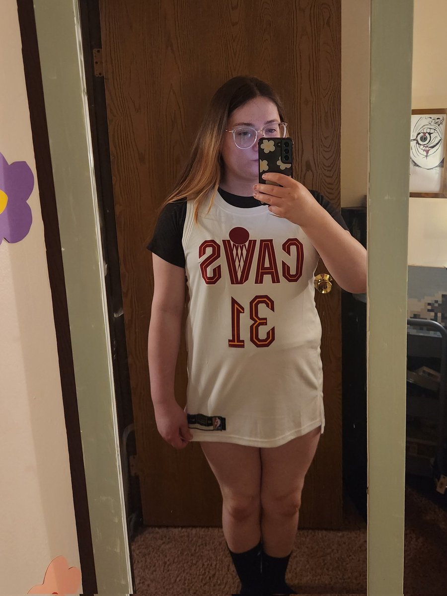 elleinacell's tweet photo. new swag 😎 https://t.co/2I1HrPHy9R