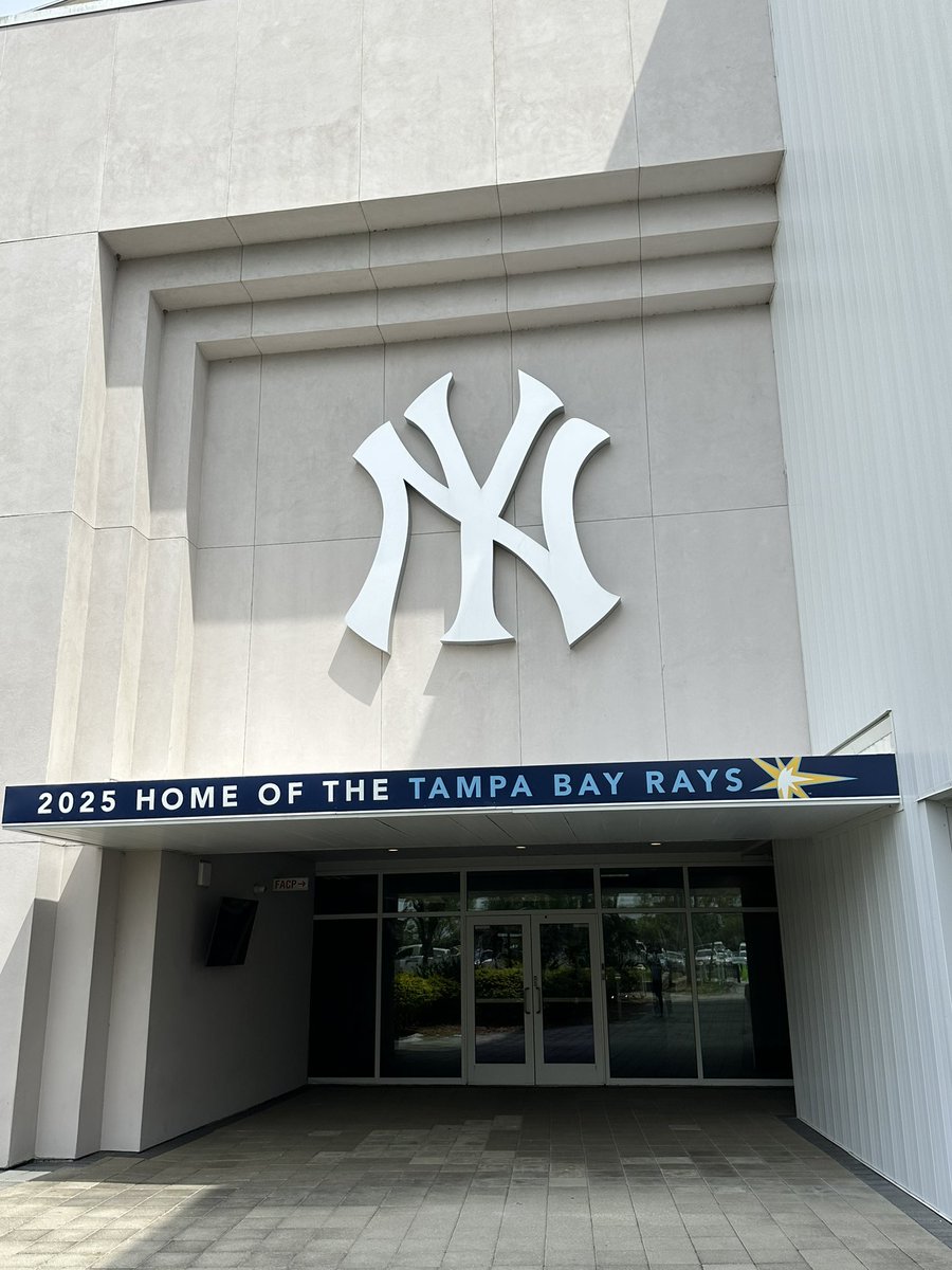 DarthEnvy's tweet image. This is awful