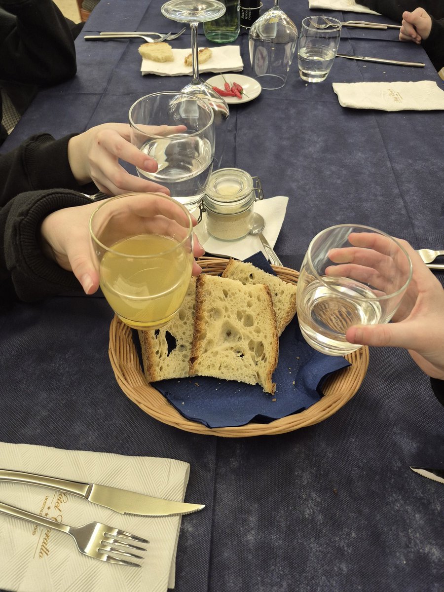Spalding Primary Academy (@spaldingpriacad) on Twitter photo We've arrived safe & sound at our accommodation, buon appetito! 🇮🇹🍽 <a href="/PinchbeckEastCE/">Pinchbeck East CofE</a> @GipseyBridgeSch <a href="/InfinityAcad/">Infinity Academies Trust</a> We've arrived safe & sound at our accommodation, buon appetito! 🇮🇹🍽 <a href="/PinchbeckEastCE/">Pinchbeck East CofE</a> @GipseyBridgeSch <a href="/InfinityAcad/">Infinity Academies Trust</a>