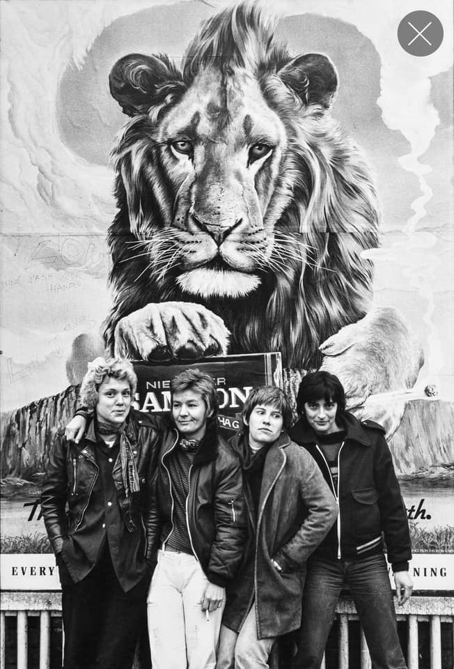 Cheap 'n' Nasty 1st wave punk band π§·πΈπ€π₯ π· (@cheappunk) on Twitter photo Syama/Saskia de Jong, '1st lady' of #Dutch #punk passes away bit.ly/4bYwxAd <a href="/Schnitzel63/">Schnitzel</a> <a href="/Notoldjustexpe1/">π€ Notoldjustexperienced</a> <a href="/pavlovlover/">~=Thee Hummingbird=~ πͺ·</a> <a href="/NewWaveAndPunk/">PunkAndNewWave</a> <a href="/PMcLardy/">Paloma McLardy</a> <a href="/McCookerybook/">Helen McCookerybook</a> <a href="/Zillahminx/">Zillah Minx</a> <a href="/SidTruelove/">Sid Truelove</a> <a href="/punkrockanthro/">Punk Rock Anthropology</a> <a href="/PunkFanzine74/">Punk Fanzine</a> <a href="/FireABand1/">Fire-A-Band</a> <a href="/RiotGrlErin/">.:RiotGrlErin:.</a> <a href="/Punk77Rocker/">Punk77Rocker π§·πΈ</a> <a href="/theebikinikill/">Bikini Kill</a> Syama/Saskia de Jong, '1st lady' of #Dutch #punk passes away bit.ly/4bYwxAd <a href="/Schnitzel63/">Schnitzel</a> <a href="/Notoldjustexpe1/">π€ Notoldjustexperienced</a> <a href="/pavlovlover/">~=Thee Hummingbird=~ πͺ·</a> <a href="/NewWaveAndPunk/">PunkAndNewWave</a> <a href="/PMcLardy/">Paloma McLardy</a> <a href="/McCookerybook/">Helen McCookerybook</a> <a href="/Zillahminx/">Zillah Minx</a> <a href="/SidTruelove/">Sid Truelove</a> <a href="/punkrockanthro/">Punk Rock Anthropology</a> <a href="/PunkFanzine74/">Punk Fanzine</a> <a href="/FireABand1/">Fire-A-Band</a> <a href="/RiotGrlErin/">.:RiotGrlErin:.</a> <a href="/Punk77Rocker/">Punk77Rocker π§·πΈ</a> <a href="/theebikinikill/">Bikini Kill</a>