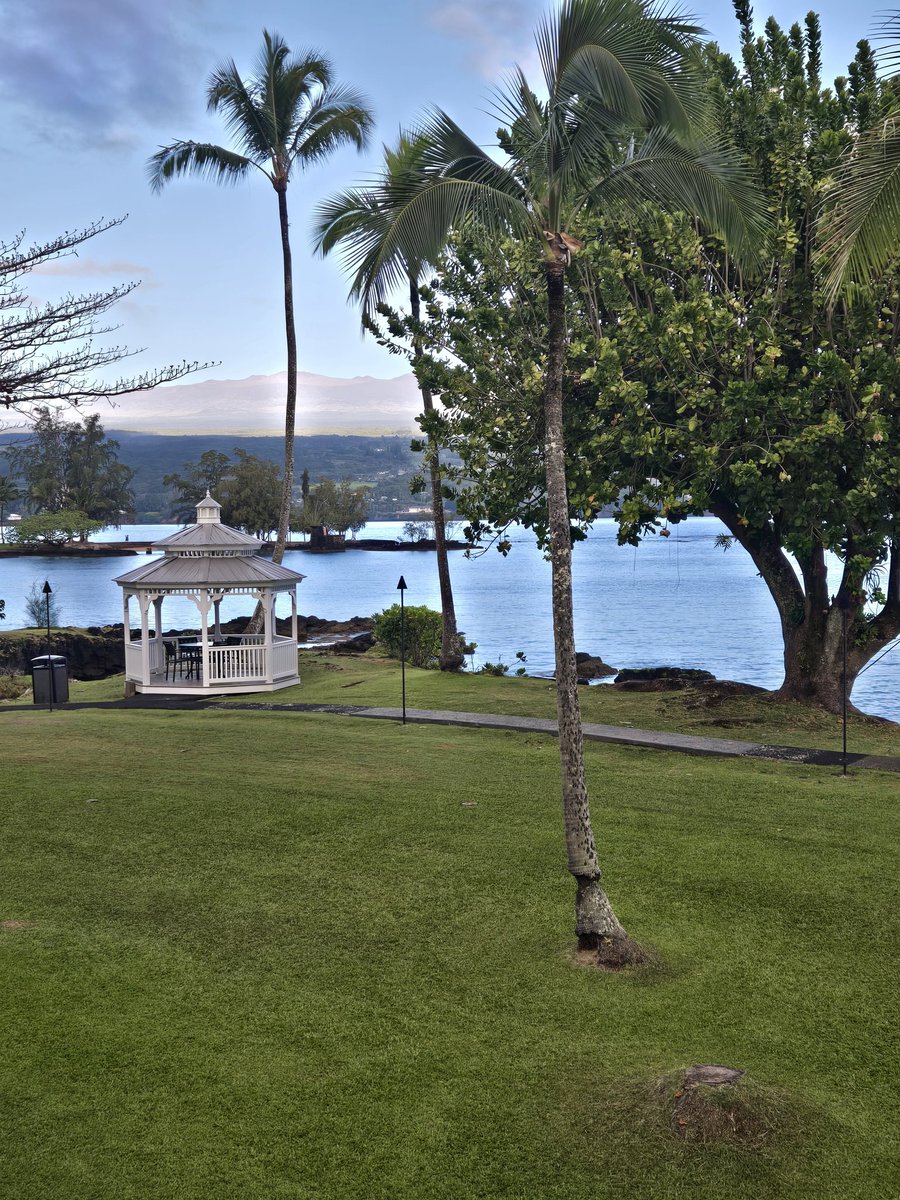 AlanCElliott's tweet photo. Why people are shying away from Hawaii vacations... I just got my hotel statement for a hotel room in Hilo advertised for $205 a night... with all the taxes and fees, it turned out to be $318 a night. Pretty ... expensive. https://t.co/2VkiEkdVBZ