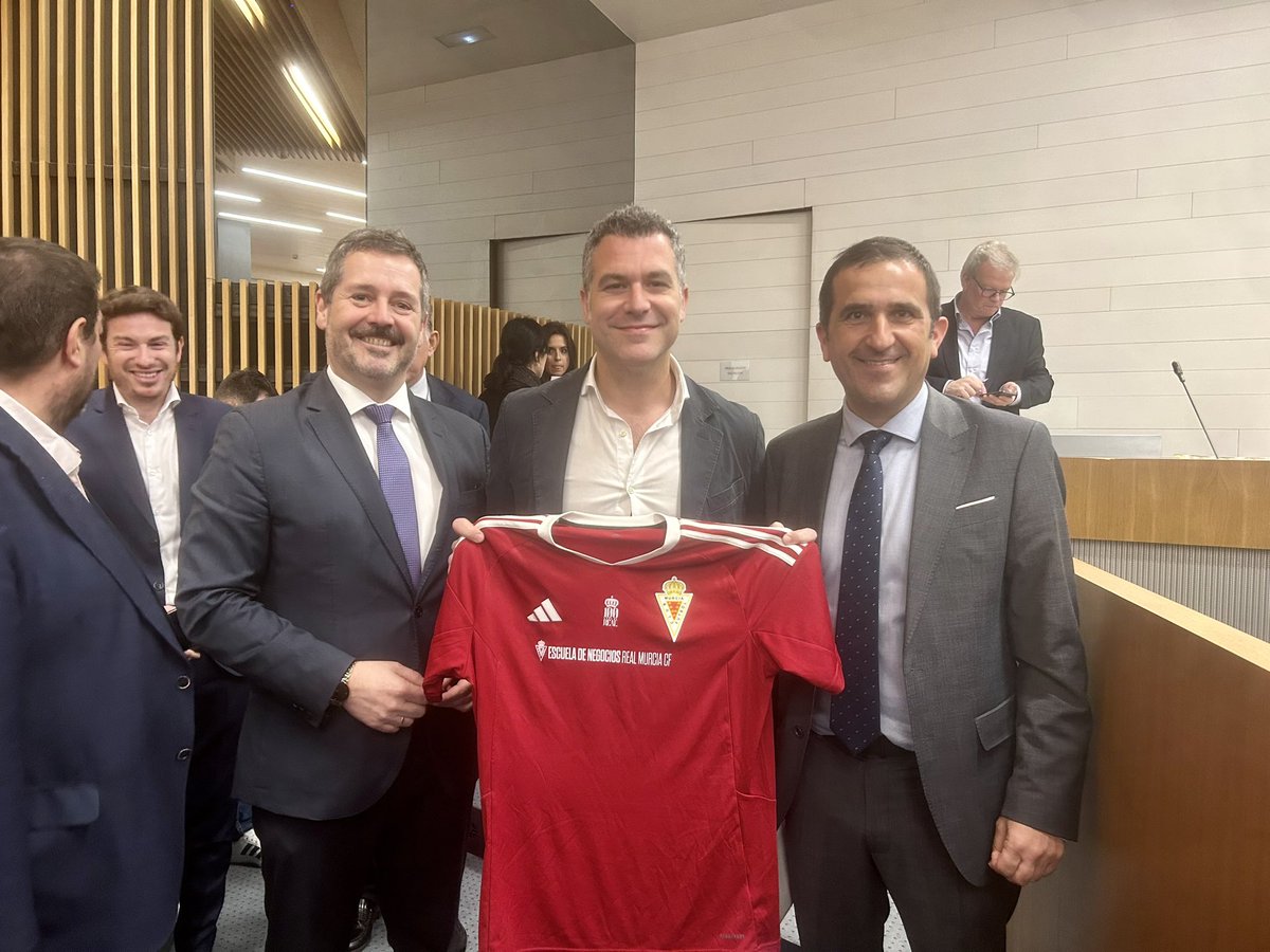 Antonio Ruiz tweet media