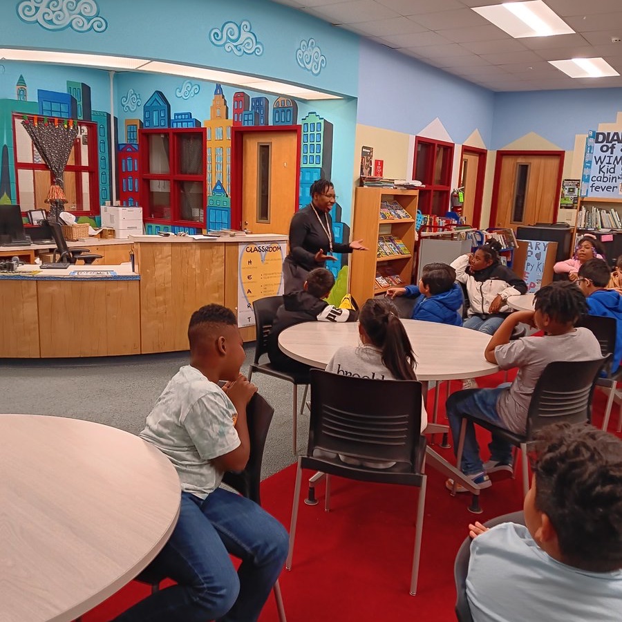 📚✨ Today, our third-grade students had the wonderful opportunity to learn from local poet and <a href="/CareerTech_TPSD/">Tupelo Career-Tech Center</a>  teacher, Ms. Autumn Bankhead-Elliot! She shared her passion for SNAPS poetry and inspired our young learners to express themselves creatively. 🖌️✨#tpsd