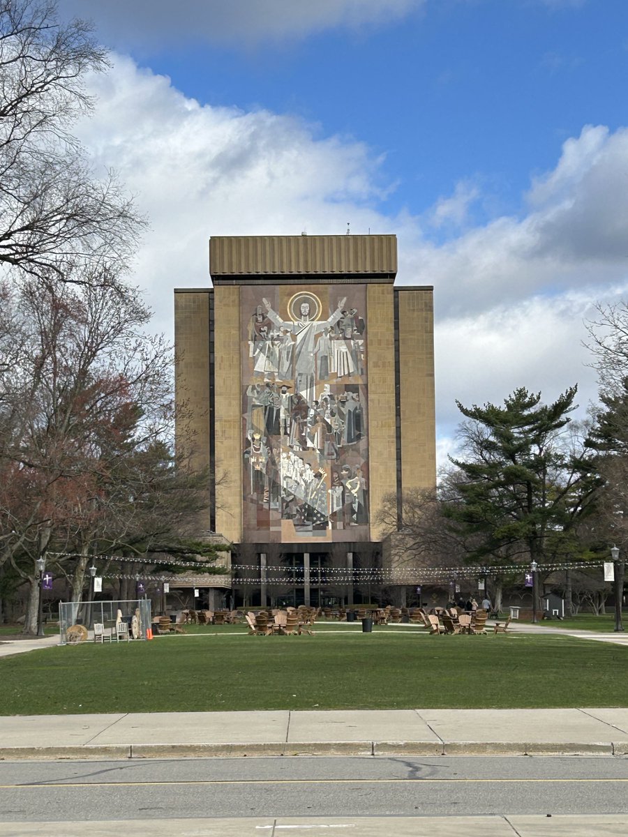 Iconic and even more impressive in person. #Irish