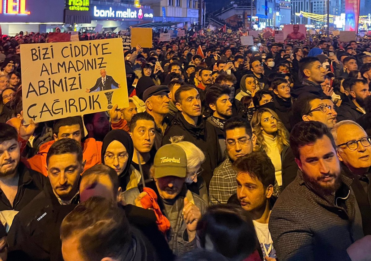 Aziz milletimiz Sn. Muharrem İnce’yi bağrına bastı!