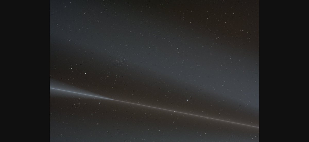thelopoco's tweet photo. @Dall_dk @StefanBurnsGeo Thank god I wasn't insane! I was doing some astronomy and it passed right through my frame! https://t.co/UlYj7zL1fi