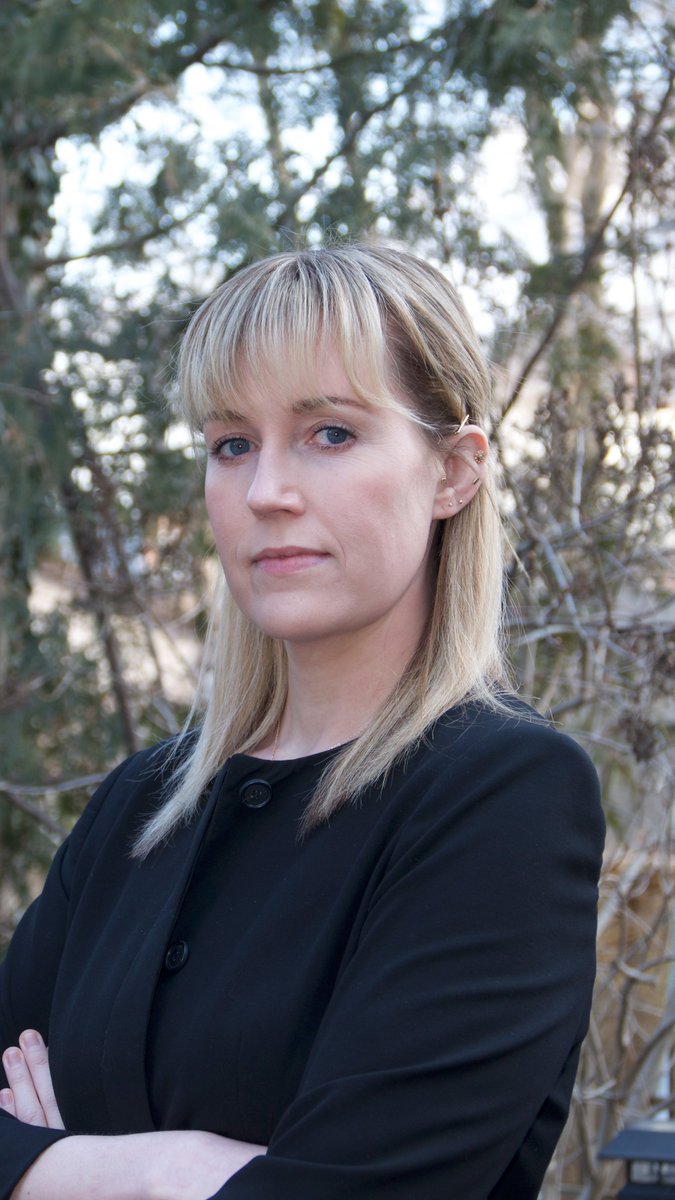 🇺🇸📚 Join us March 28, 12-2 PM, Room 208, North House, for Madison Schramm's talk Tip-toeing through the Tulips with Congress: How Congressional Attention Constrains Covert Action. Explore how congressional oversight shapes covert regime changes. Register! tinyurl.com/3hkdjrzu