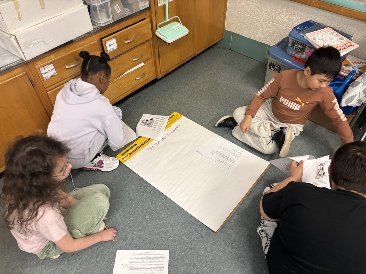 After close reading articles about how color impacts our learning environment, we collaborated to present this information to the whole group! Academic enrichment! <a href="/alpsaacps/">ALPSAACPS</a> <a href="/gbparkaacps/">Glen Burnie Park</a> <a href="/AACountySchools/">AACPS</a>