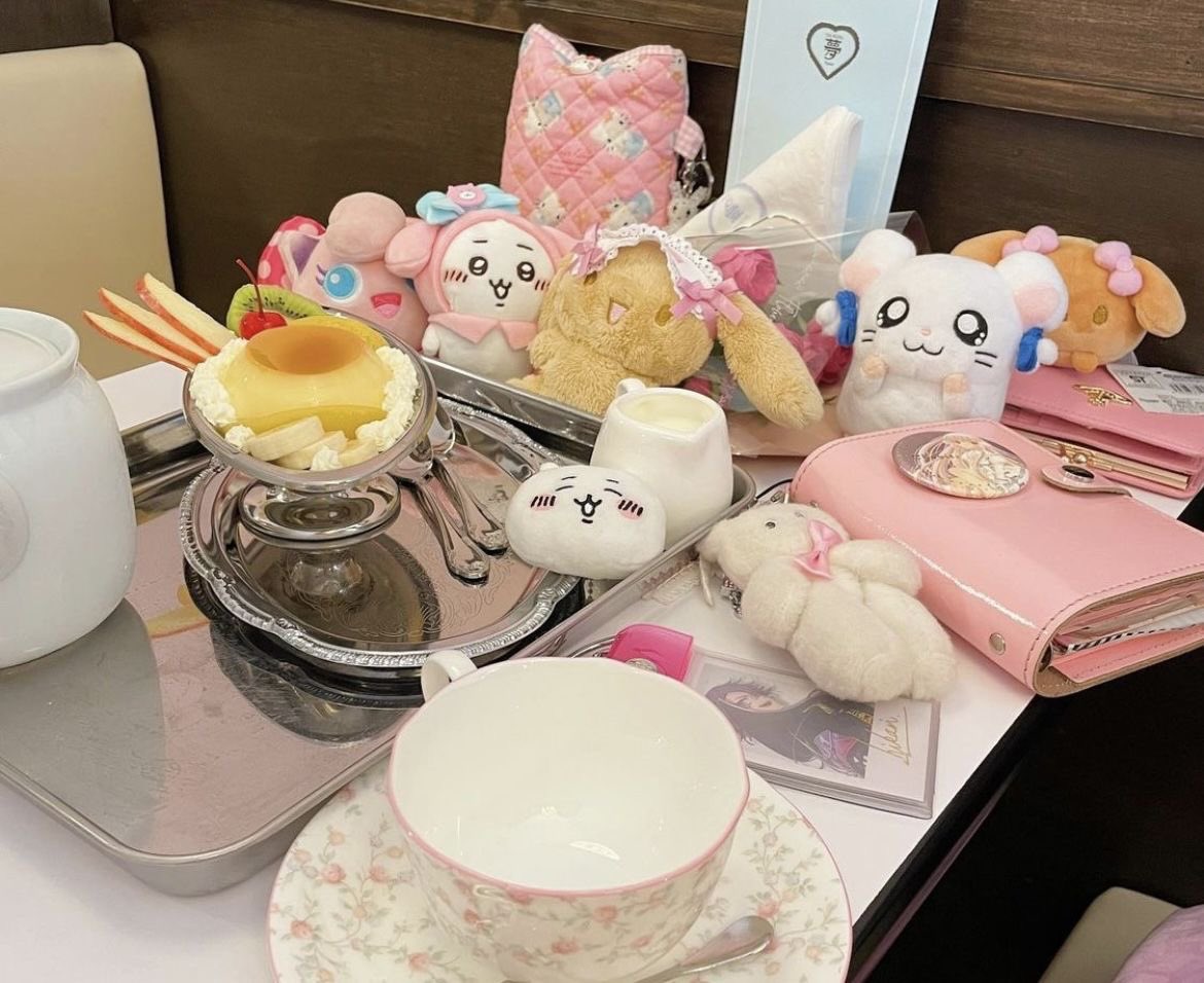 ☁︎｡⋆｡ ﾟ lyla's #edtwt intro  ☾ ﾟ｡⋆

       𐙚⠀'03 , asian , not new !
       𐙚    ednos , ugw 40 
⠀    
꒰ঌ  ↻ , ♡ , or reply︎ 4 moots (kind of sfb) ^^ ໒꒱