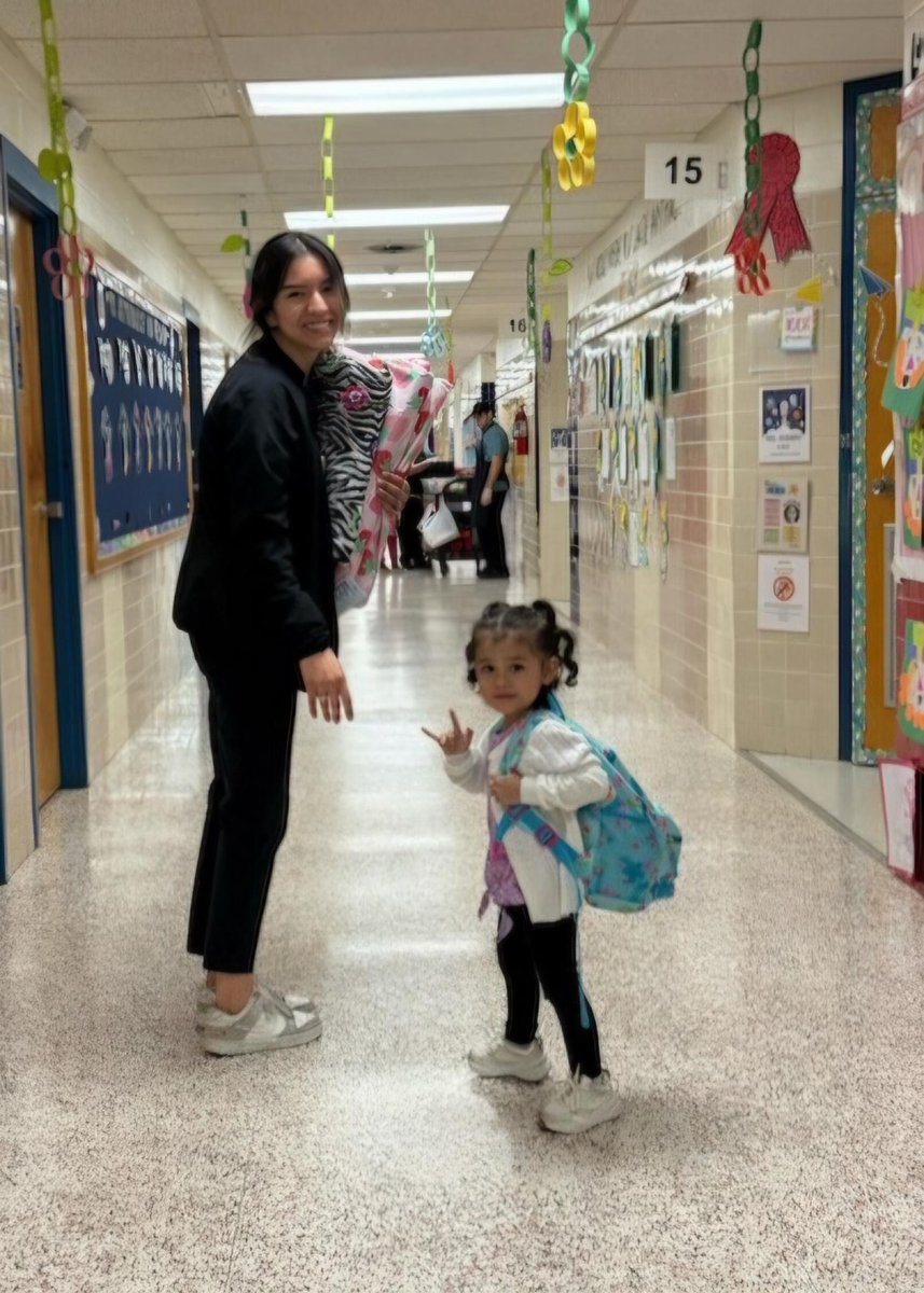 Hazell has transitioned from our Birth to 3 Program. Today was her first day of school at Escandon Elementary!! 💛🦅💙🤟