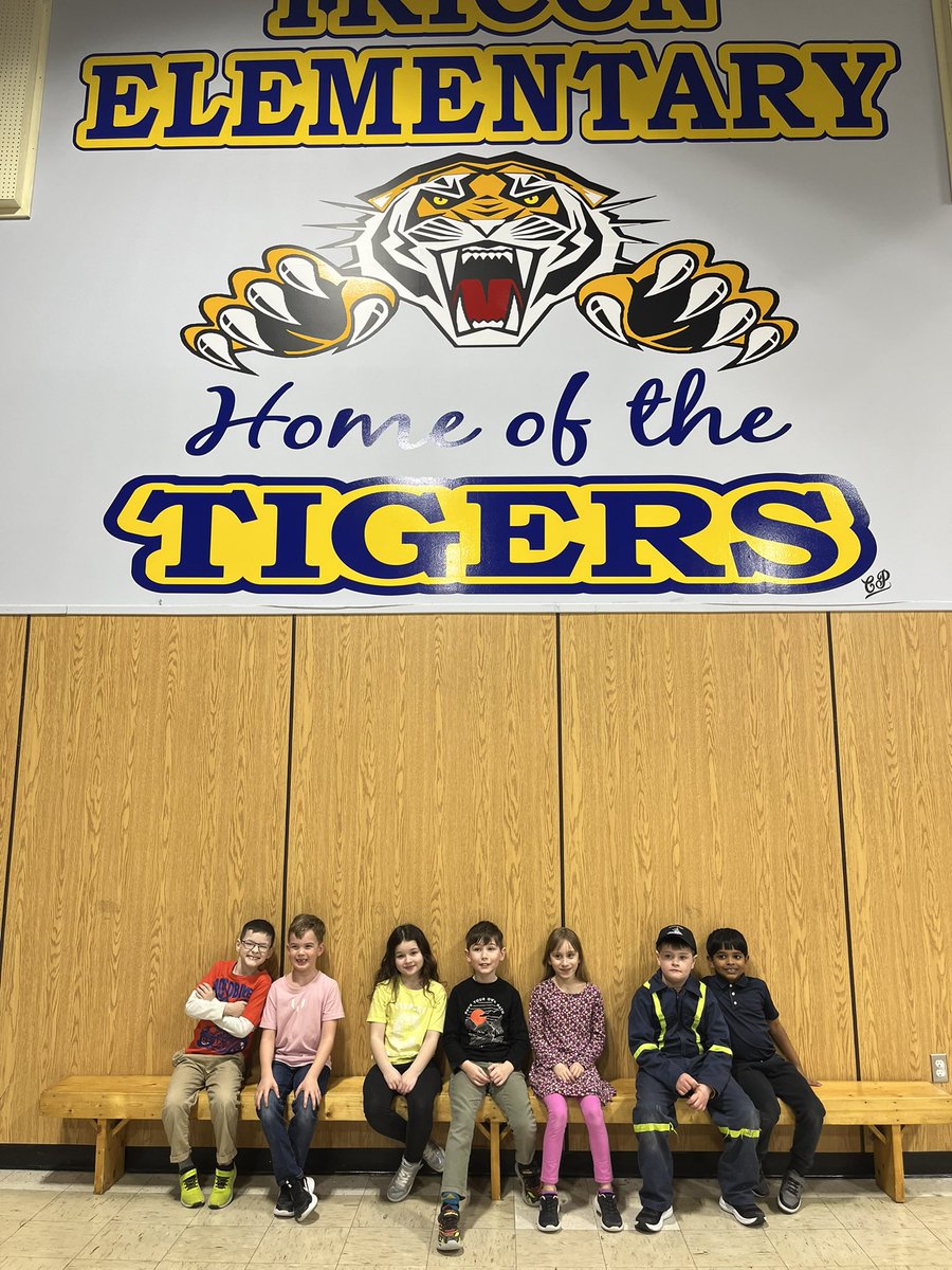 CrystalMHowell's tweet photo. Opening Ceremonies and Adventures in Careers day at Tricon Elementary! @NLSchoolsCA @NLTeachersAssoc #AdventureInLearningNL #NLEduWeek2025 https://t.co/v1xcBIc2mT
