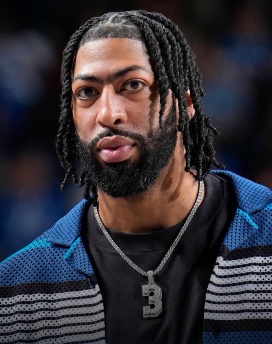 LakeShowYo's tweet photo. 🚨 Anthony Davis WILL return tonight 🚨 

Good luck, AD! 💜💛 https://t.co/DT570ji9H4