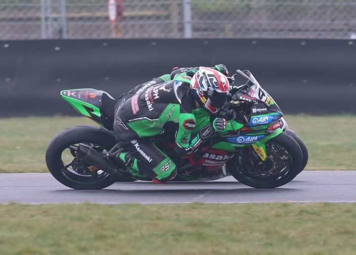 Can you see me in this picture ! #roundtheoutside <a href="/NoLimitsNLR/">No Limits Racing NLR</a> <a href="/SnettertonMSV/">Snetterton Circuit</a> @patrickwilliams 📸