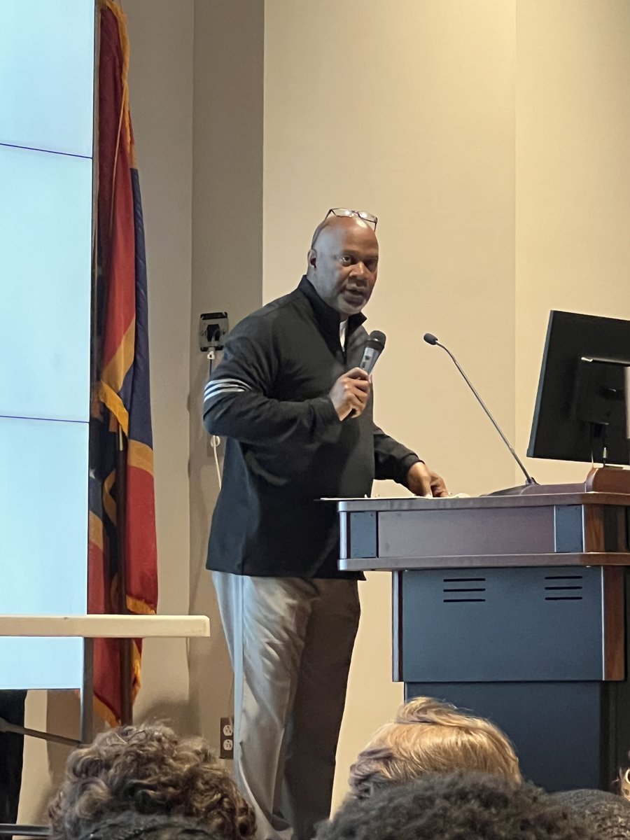 Mitchell Williams tweet media