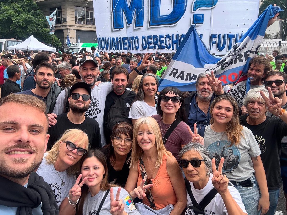 LaCarrilloMoron's tweet photo. Hoy dijimos presente en una nueva movilización del día de la memoria por la verdad y la justicia 🤍 

Terrorismo de Estado en nuestro país NUNCA MÁS.
Fueron son y serán 30.000🇦🇷 https://t.co/cPpZQMhxTE