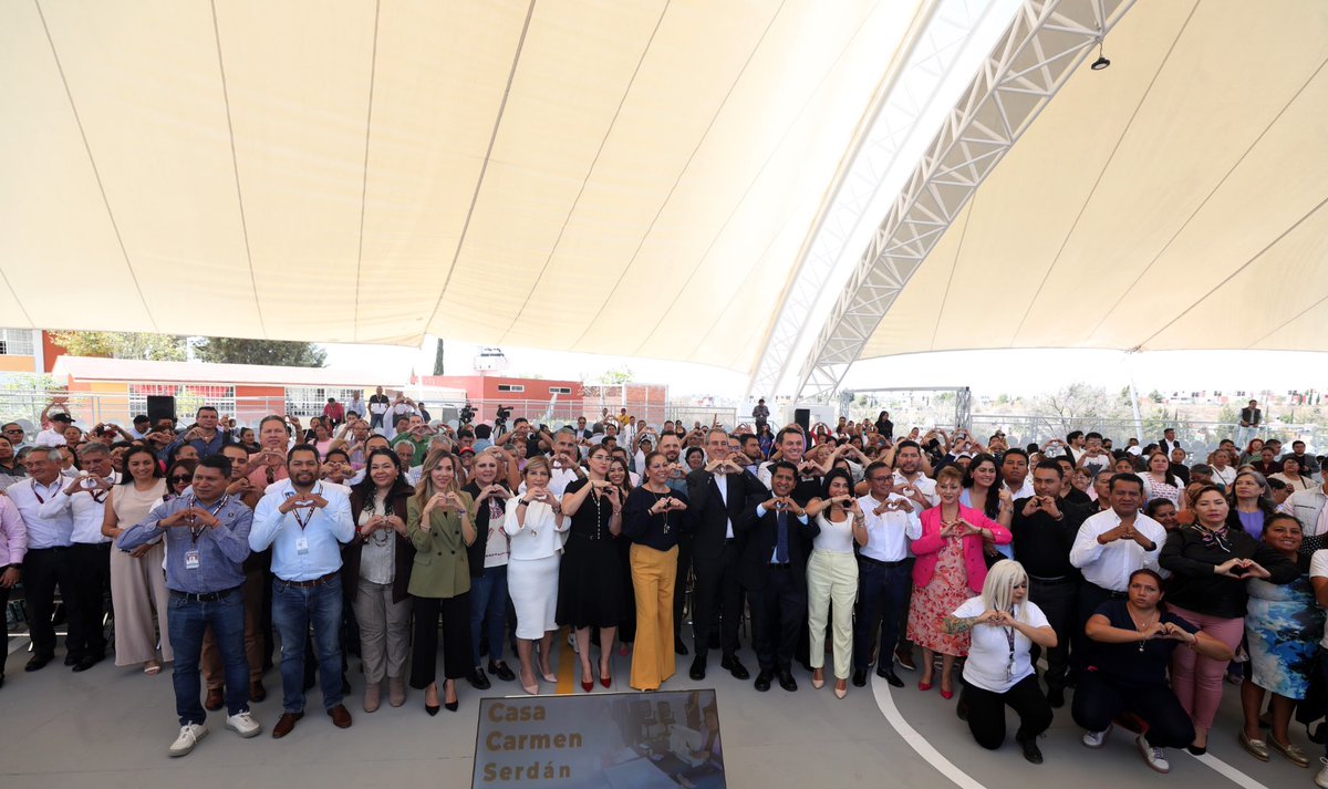 pepechedrauimx's tweet photo. En compañía de @Artemisa_Laura; Presidenta del @CongresoPue, @Idamis35; Fiscal General del Estado y autoridades, inauguramos la “Casa Carmen Serdán” #PorAmorAPuebla en La Guadalupana, San Francisco Totimehuacan.

Un espacio que surge de la visión de nuestro Gobernador @ArmentaPuebla_ para brindar protección, acompañamiento así como atención integral a todas las mujeres y grupos vulnerables de la Capital y todo el Estado.

Ninguna persona que haya sido víctima de violencia está sola. En #Puebla, los tres niveles de gobierno trabajamos con firmeza para garantizar su tranquilidad y bienestar.

#PensarEnGrande #LaCapitalImparable🪽