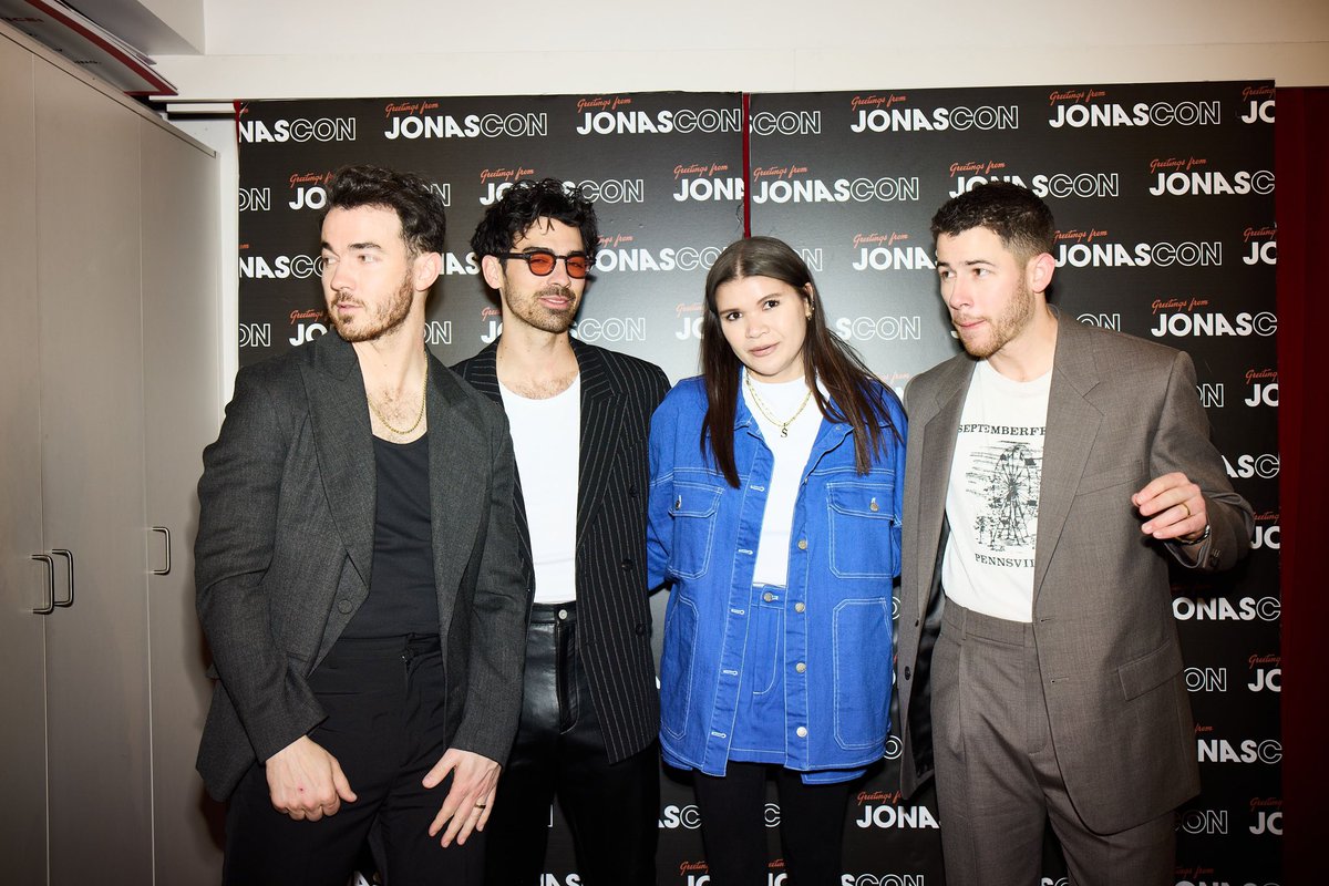 flllywithme's tweet image. Somehow it gets better every time 💙
Thank you @jonasbrothers for the past 17 years. I’ll carry these memories with me forever
