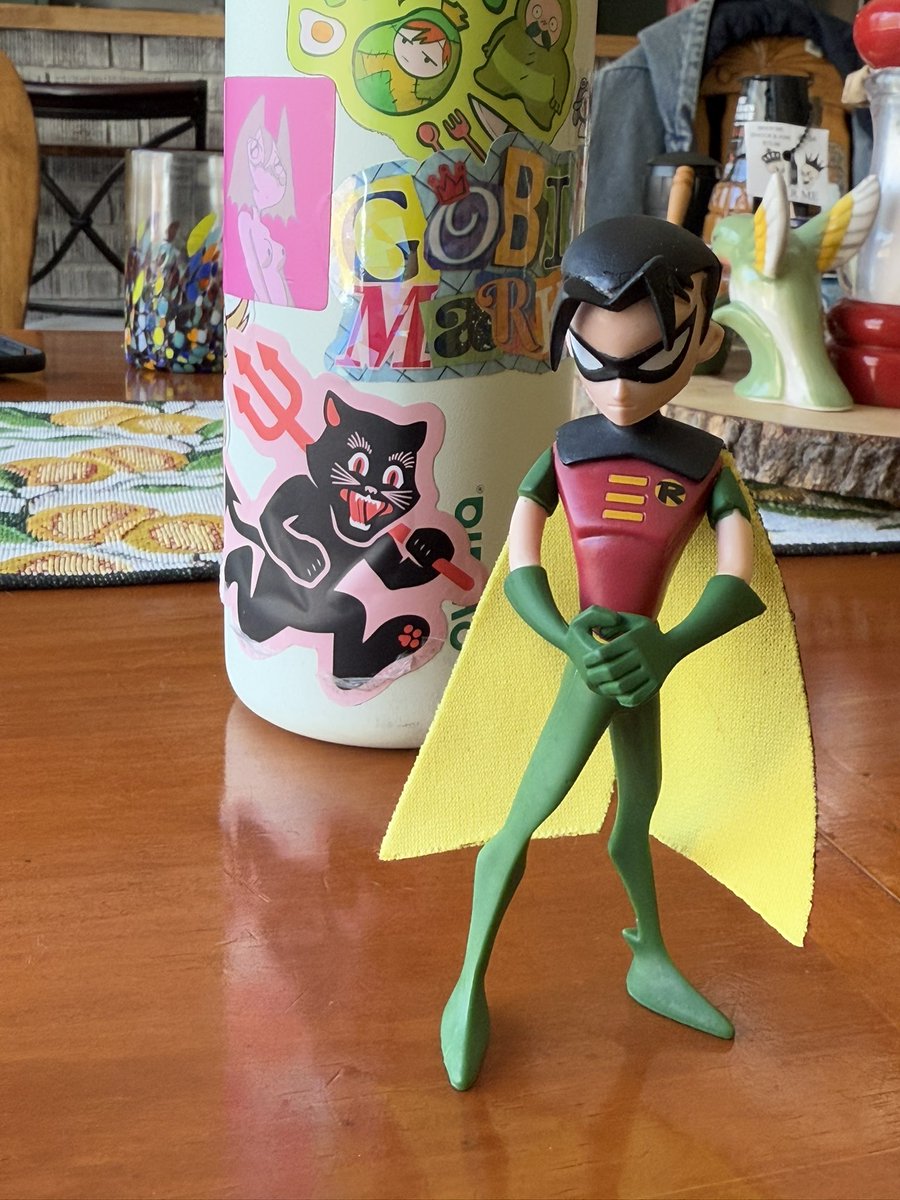 timothvy's tweet image. just got home from NC and finding this figure was awesome :]