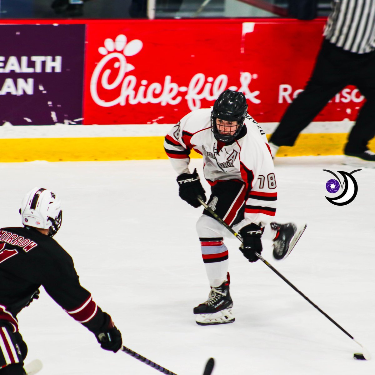 xTalonGod's tweet photo. Some pictures from the Hockey State Championships over the weekend 🔥🔥🔥 Avonworth vs Garnet Valley 🏒 #NHL #hockey #highschool #wpial #pa https://t.co/FTk90FonMk