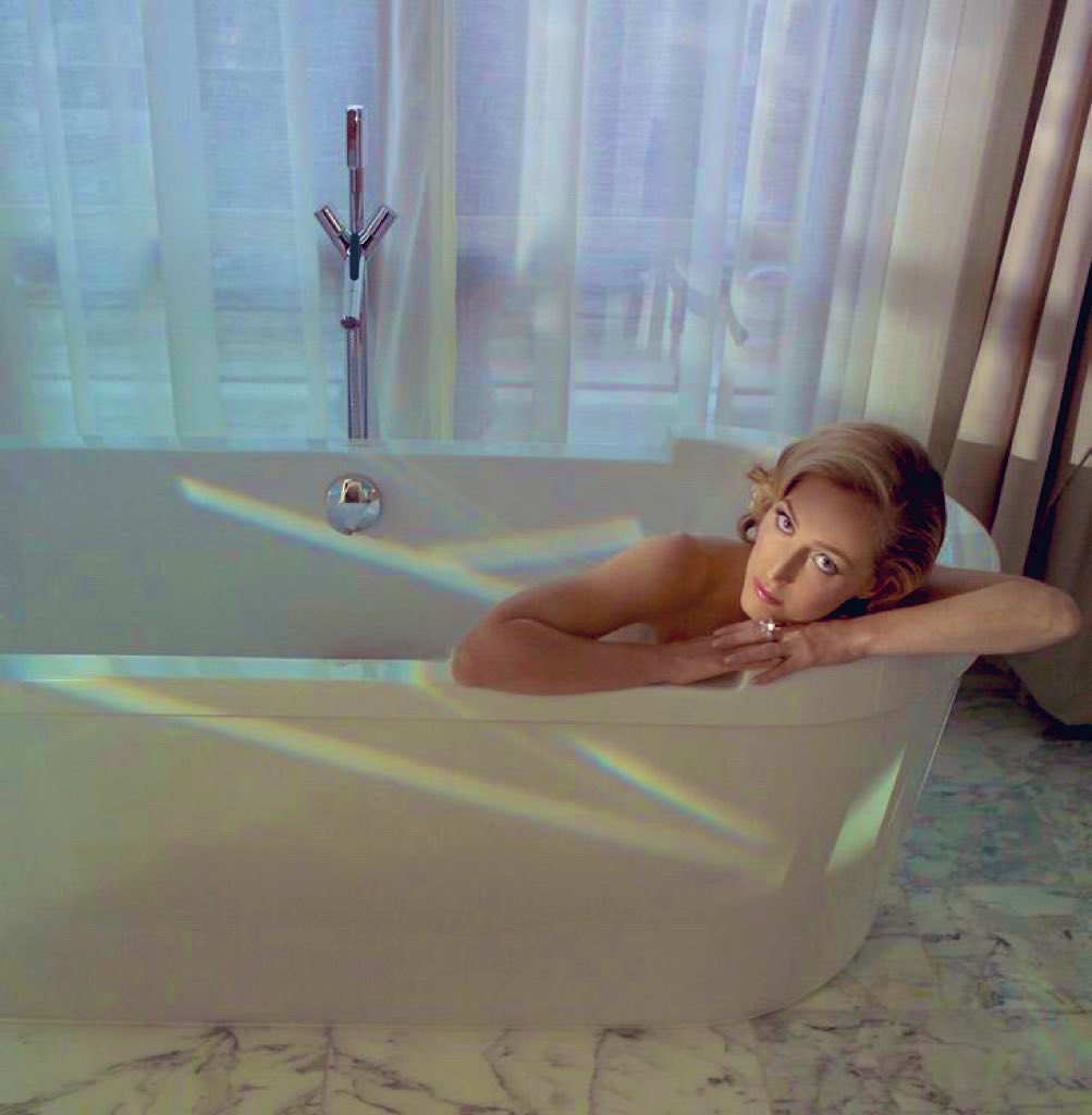 ContextGillian's tweet photo. Gillian Anderson https://t.co/FDu7fGzt1M