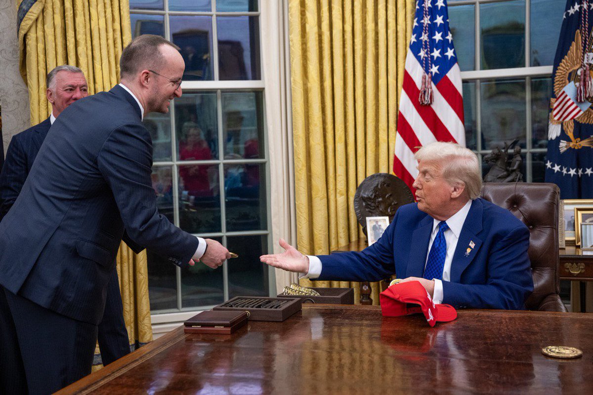 kris's tweet image. Where decisions shaping the future are made.
An honor of a lifetime.