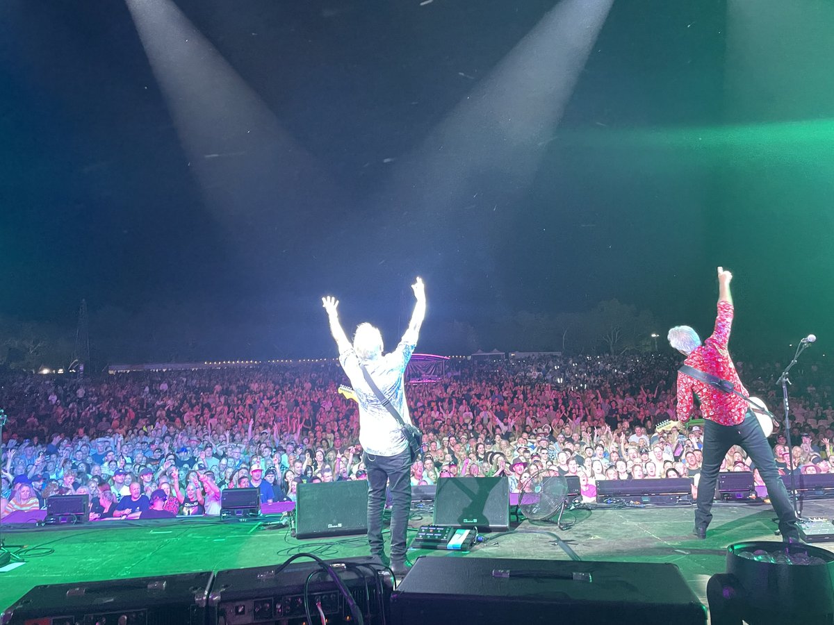 Here's a review of the Red Hot Summer show at Sandalford Wines.  A photo gallery is included.  

therockpit.net/2025/live-excl…

Thank you, Perth! A huge crowd at the Red Hot Summer show at Sandalford Wines in the Swan Valley.
 
We now journey to Wodonga for the final Red Hot Summer of
