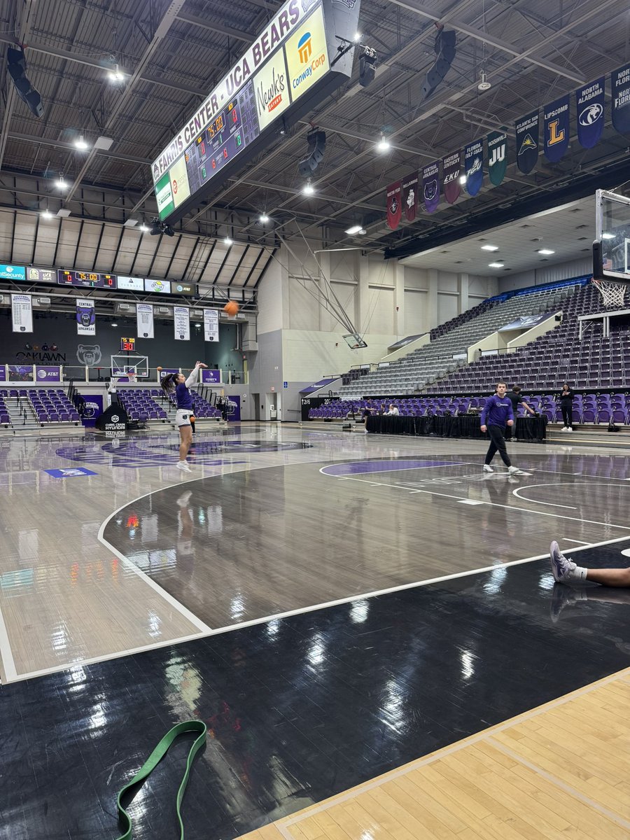 MattisonGafner's tweet image. #NEWS: It’s always good to come back home to my alma matter!! UCA Sugar Bears playing Abilene Christian at home in the second round of the WNIT, tip off set for 6:30 p.m. Check in with us for more on the game and fan reactions at 9 on @FOX16News and 10 on @KARK4News